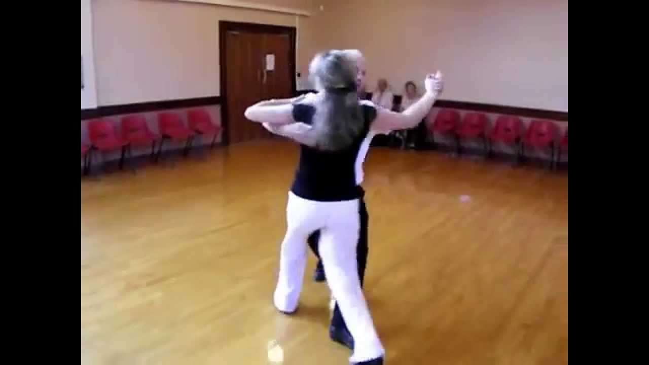 Phillyrea Foxtrot Sequence Dance to Music