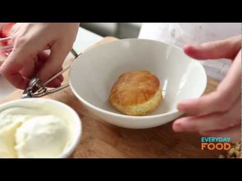Strawberry Sundae Puff