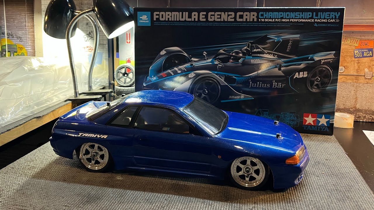 Tamiya TC01 Ep. 1: rear wheels and lights 