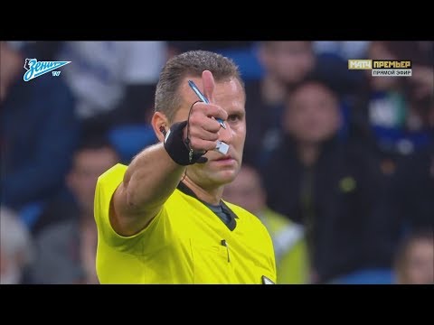Малком попадает в арбитра с 40 метров / Malcom pinpoints the ref from 40 meters