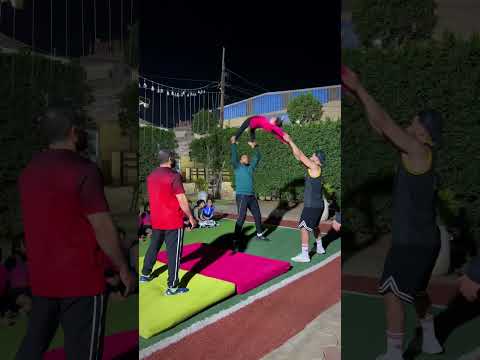 كابتن خطاب لعب اكروبات بالطفله حركات ولا اروع