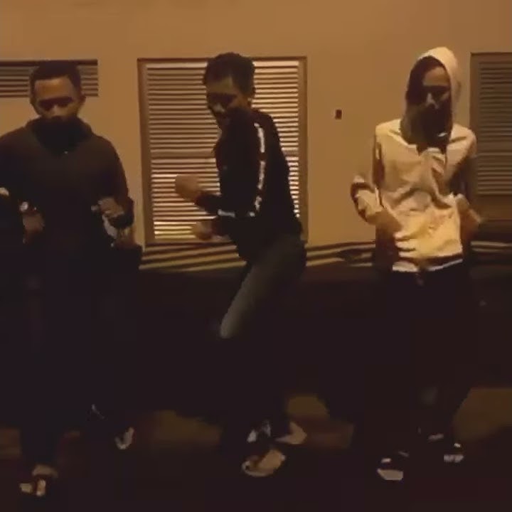 Story wa Goyang alay bikin geleng² kekinian.