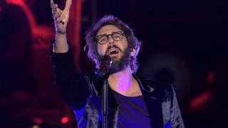 Смотреть клип Josh Groban - Bigger Than Us