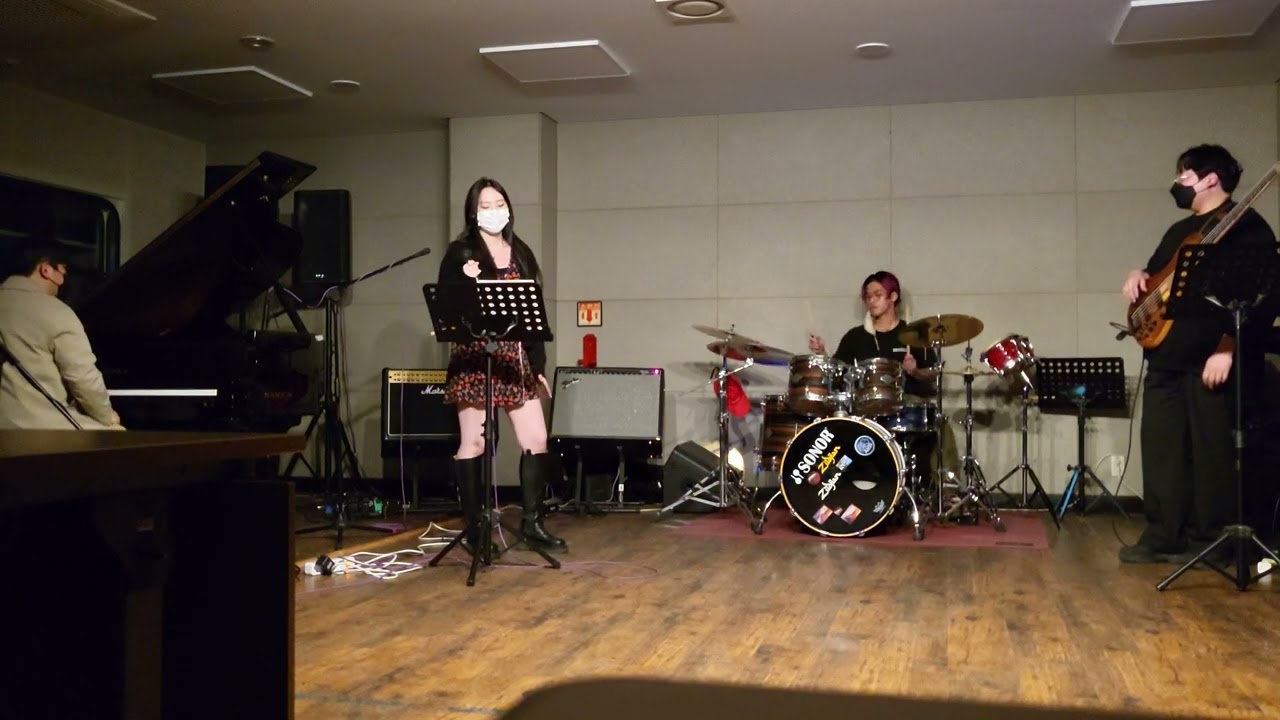 The Girl From Ipanema • 7/4 • 보사노바 재즈 음악 LumiKaos Jazz ...