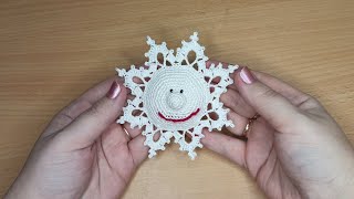 картинка: ВЕСЁЛАЯ СНЕЖИНКА КРЮЧКОМ ❄️