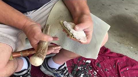 Once again flintknapping some Flint Ridge 2/6