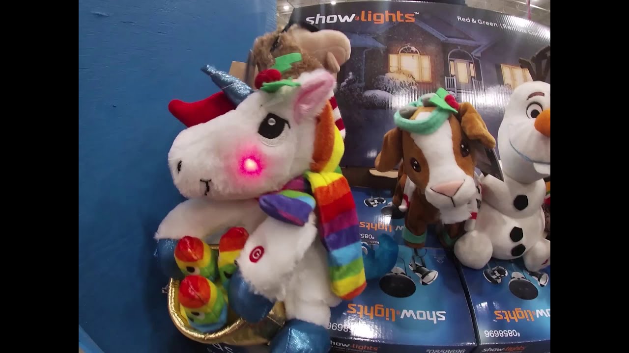 Black Friday at Lowes Christmas trees arriving Bargains and a few Gemmy left half of them Broken