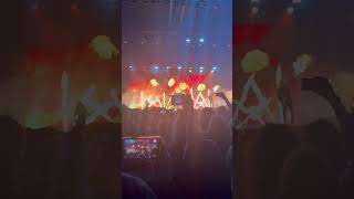 Download Lagu Fall Out Boy: My Songs Know What You Did In The Dark (Light Em Up) MP3 Download Lagu Fall Out Boy: My Songs Know What You Did In The Dark (Light Em Up) MP3