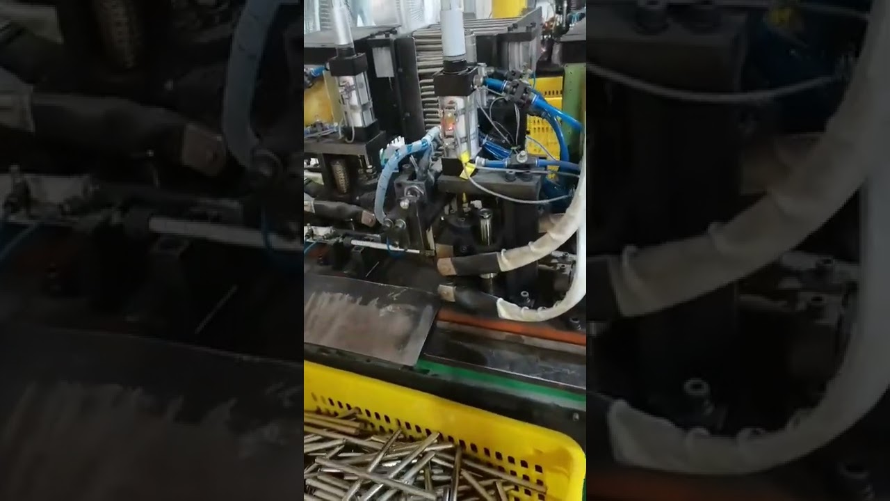 Stainless steel door handle, automatic cutting and punching, integrated molding