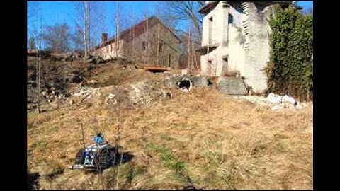 Aerial and land robots generate 2D and 3D maps in a search and rescue scenario