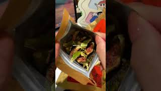 经常爱生气的女生~一定要多吃点无花果干~拍3袋更划算!配料表只有青皮无花果!放心吃!清甜多蜜!软软糯糯!还能拉丝 吃上一口满满的果香和膳食纤维!建议女孩子们把手里的零食换成它#果干 #春江月 #开袋
