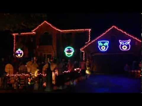 Thomas Halloween 2013, Awolnation Sail, Light O Rama Holiday Coro Sequence