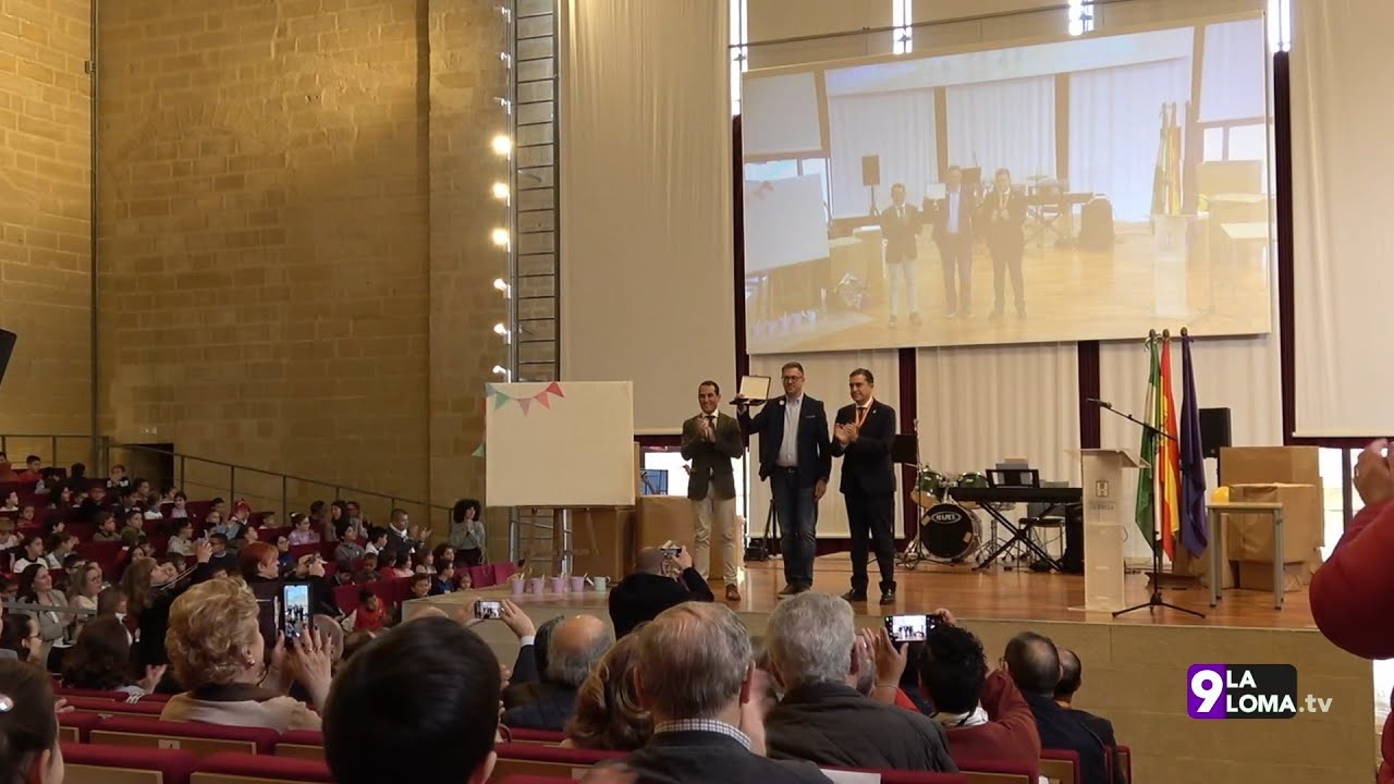 Acto de Entrega de la Medalla de Oro de la Ciudad de Baeza al CEIP San Juan de la Cruz