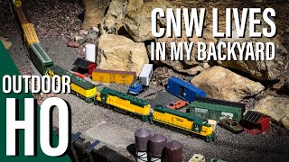 Chicago &amp; Northwestern Geeps in Command | Outdoor HO Scale