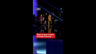 Hoxe temos unha visita especial: vén ao programa CAROLINA RUBIROSA! 🎸☺️