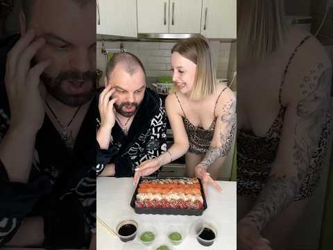 Lifehack for a first date with a guy #funnycouple #food #couple