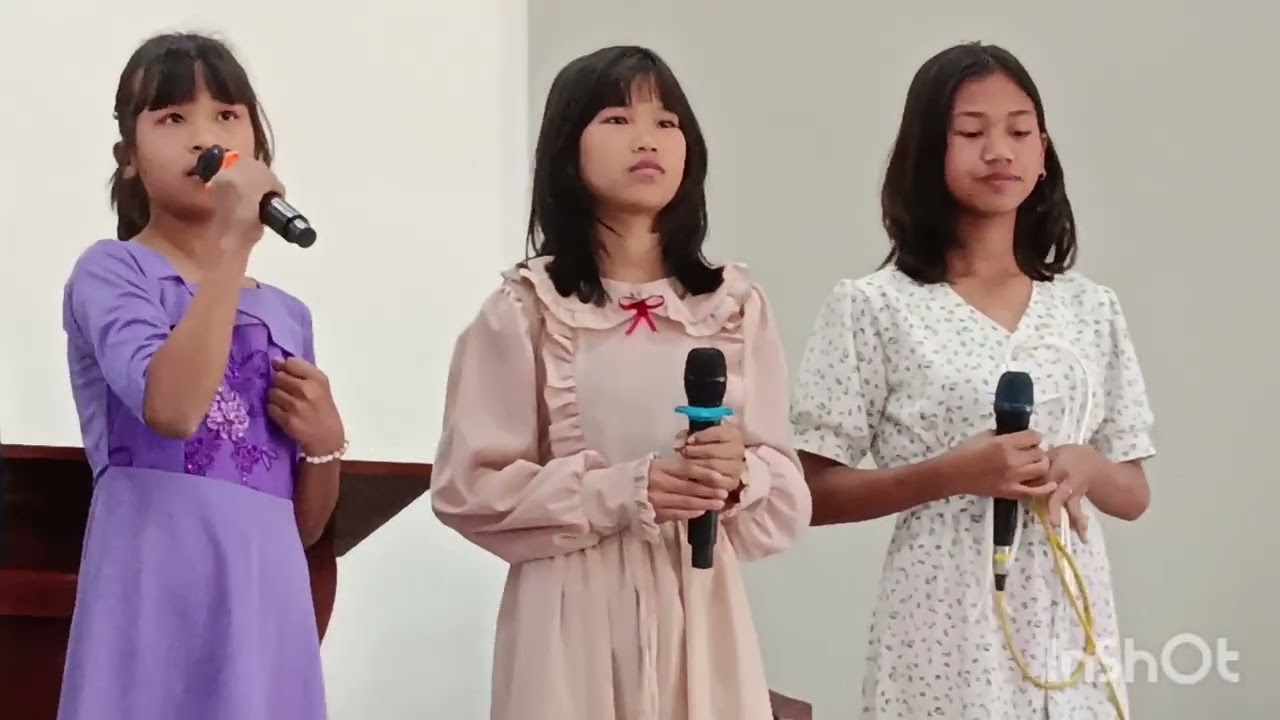 Ka sung ka pua. / Roslyn  te lawm ta. 