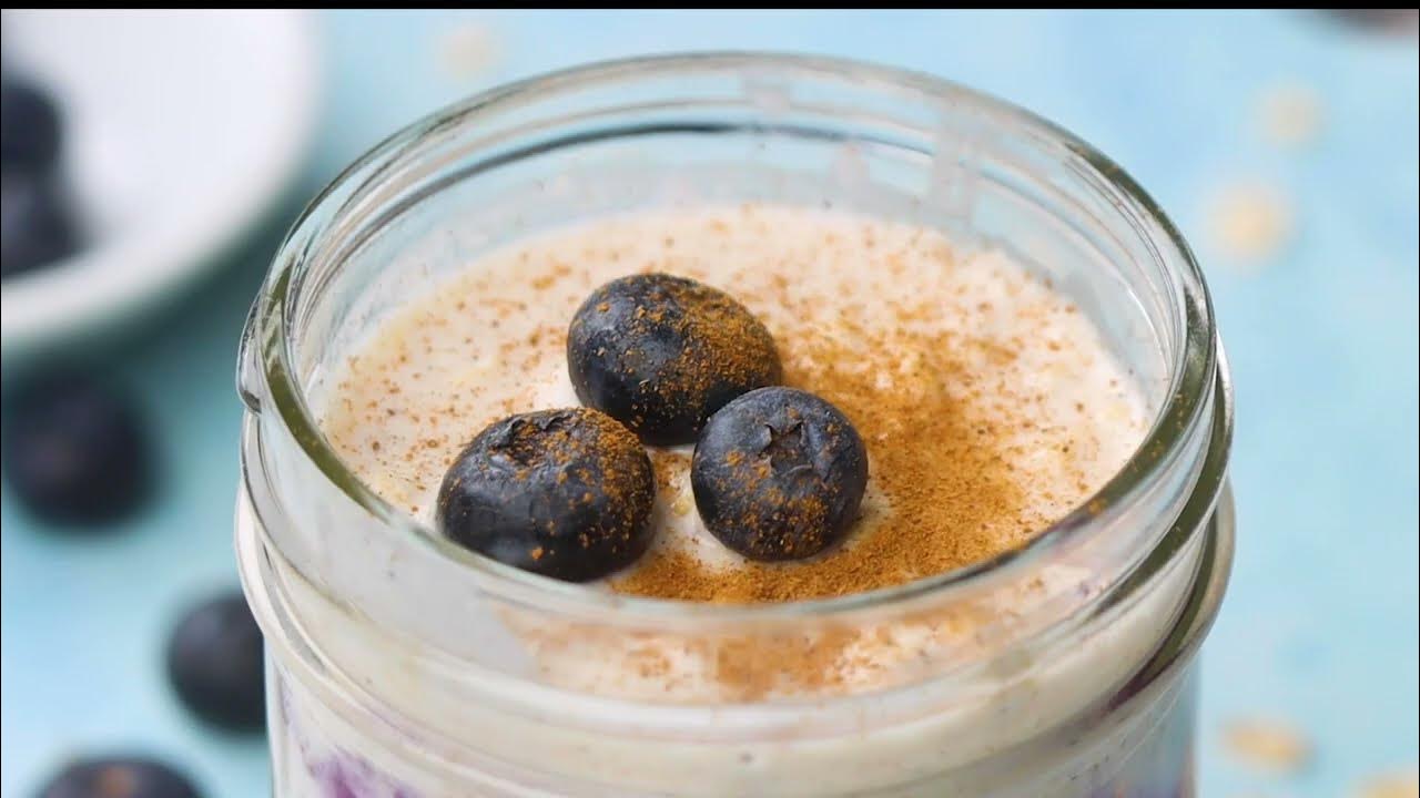 Blueberry Overnight Oats Horizontal text + music - YouTube