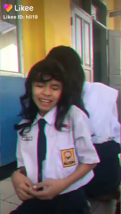 Anak SMP jadi duta shampo lain guass 😊