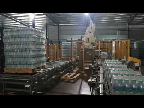 Fully automatic robot palletizing system for bottled water production ...