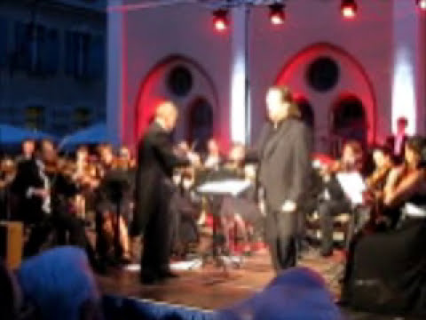 Adrian Xhema - Tenor "Torna a Surriento" E.de.Curtis Open air in ...