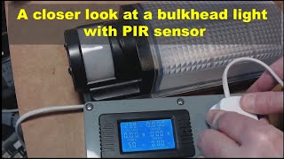 WHITE Security Light Robus R60BHPIR-01-60W Bulkhead Fitting With PIR Sensor 