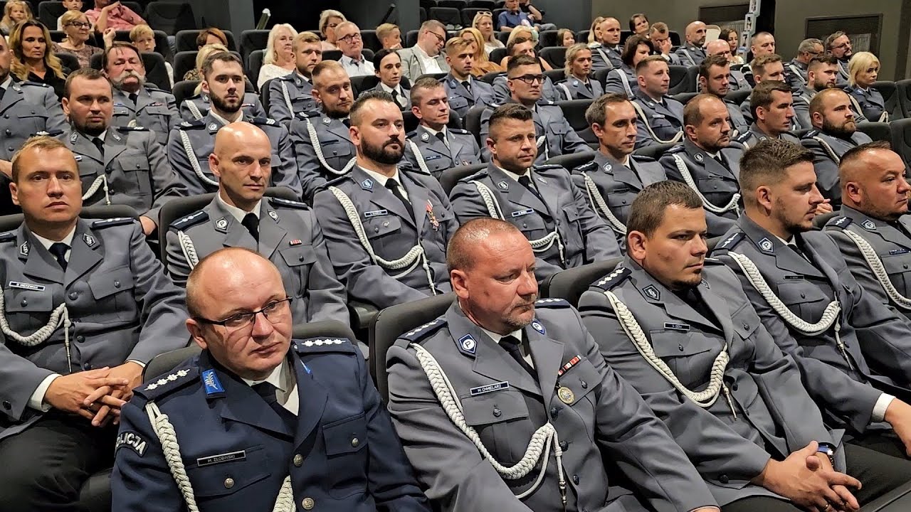 KĘPNO: Święto policji i awanse na wyższy stopień