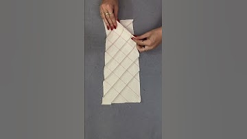 Cute fabric manipulation for a checkered look! Where would you use this technique? #sewing #diy