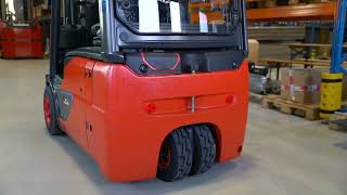 Kiểm tra mã lỗi trong xe nâng Linde