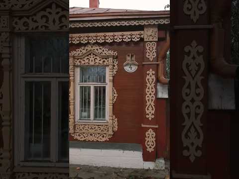 Деревянный домик с