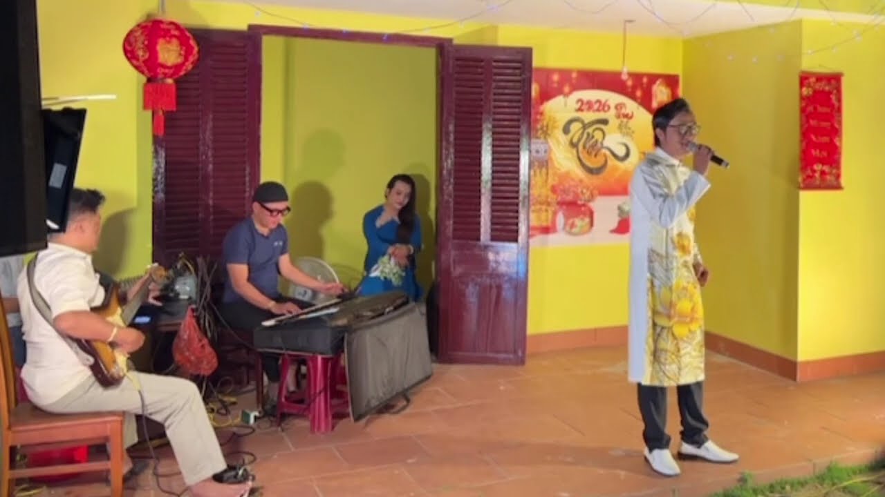 MC,NS Anh Kiệt hát vui Xuân nhà chị diễm thuý Vĩnh long.