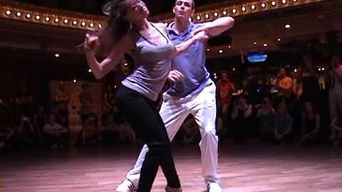 Bruno Galhardo & Eglantine Oliveira - Zouk Demo 2013