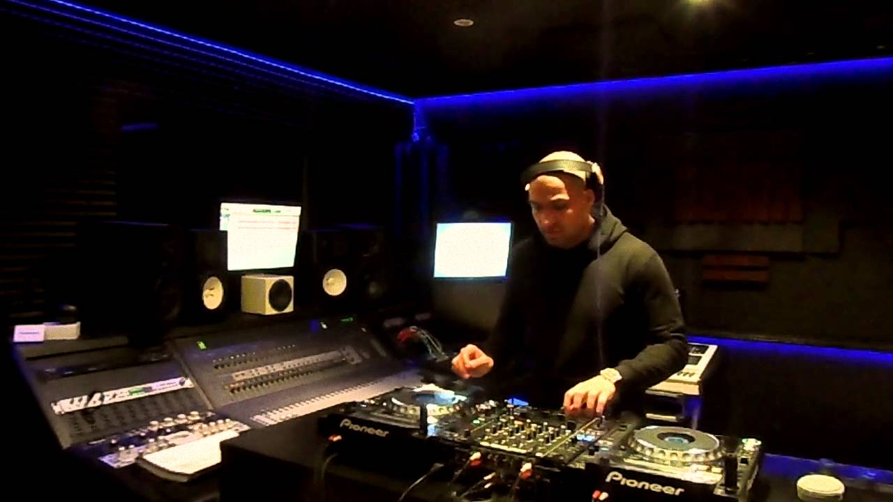 Dj R Dj R-Wan - Live Video Mix - Dec 2k15 - YouTube