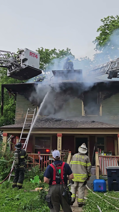 KCFD crews battle house fire at 2-story home in Kansas City