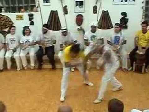 Capoeira Angola Mestre Robson Boco & Contramestre ...