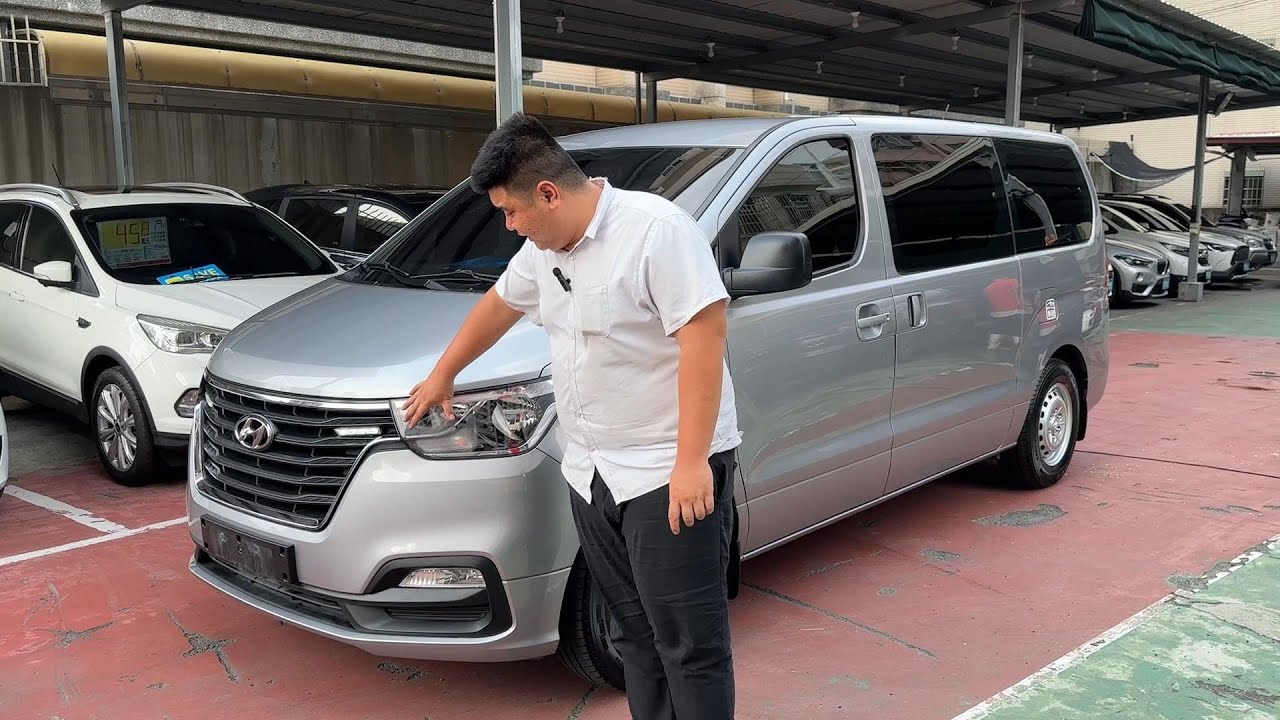 【線上賞車】2021年Hyundai Grand Starex八人座尊貴版