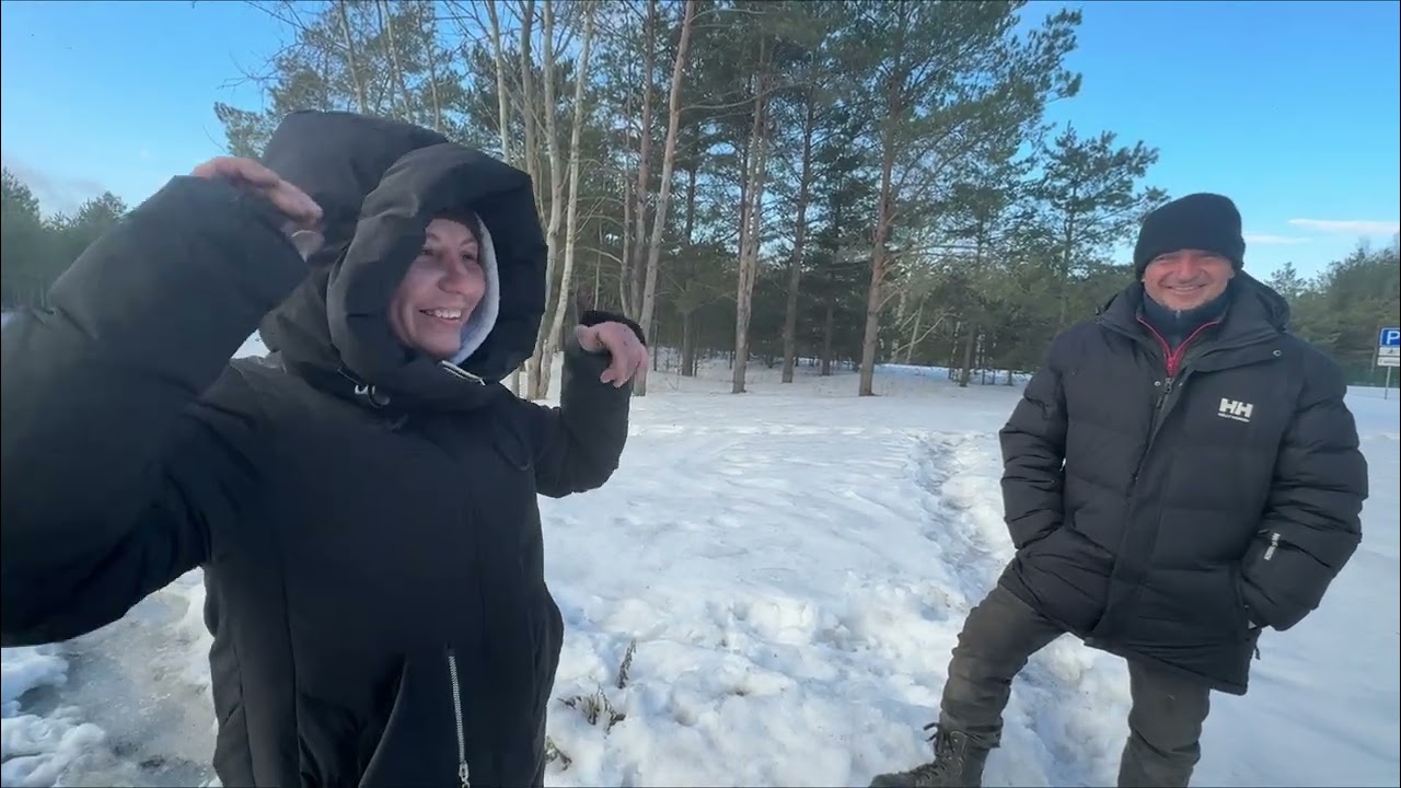 Люди леса собираются, чтобы поздравить Лену с днем рождения) мусорщик