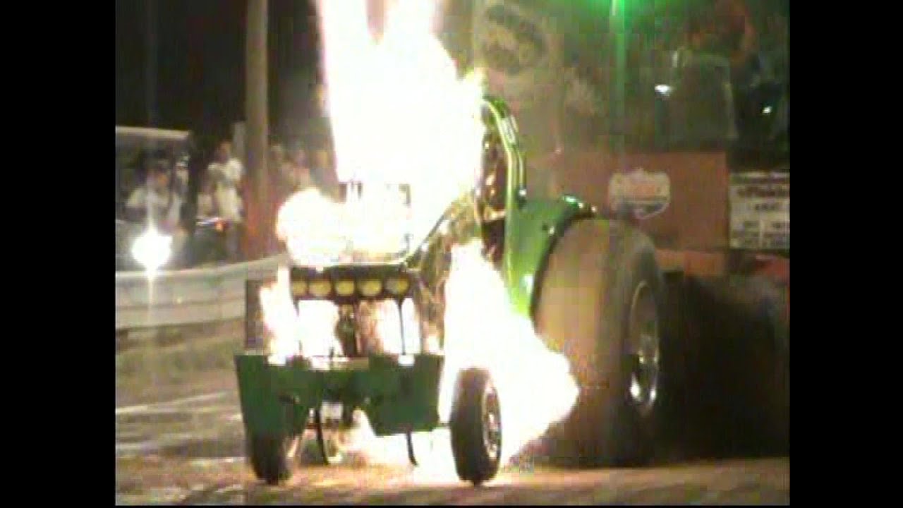 Truck & Tractor Pull Fails, Mishaps, Fires, Carnage, Wild Rides OOPS