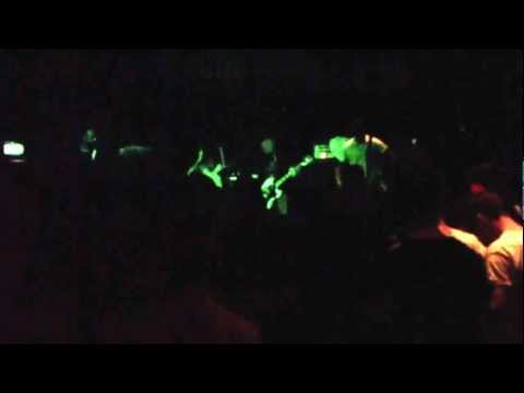 Punk music video thumbnail preview for No Trigger - Neon National Park