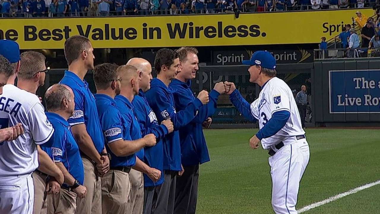 ws2014-gm1-royals-starting-lineup-is-announced-youtube