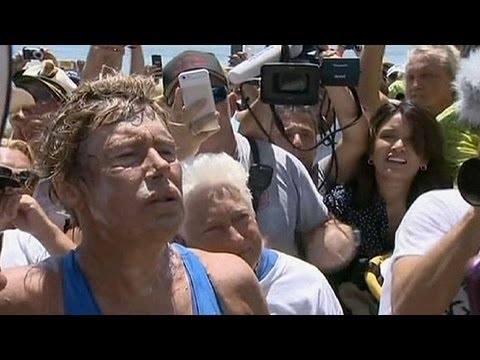 Swimmer Diana Nyad makes history between Cuba and Florida