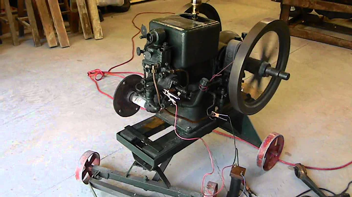 International Harvester IHC M 1 1/2 HP M Under Strike Gas Engine With Ignitor