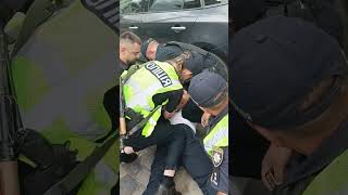 Чернівці,незаконні дії поліції,та побиття.