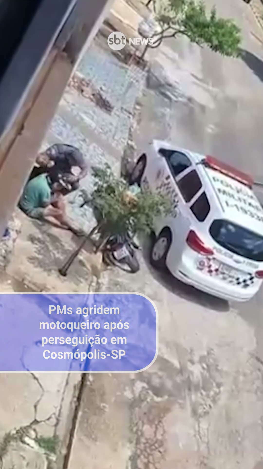 PMs agridem motoqueiro após perseguição em Cosmópolis-SP