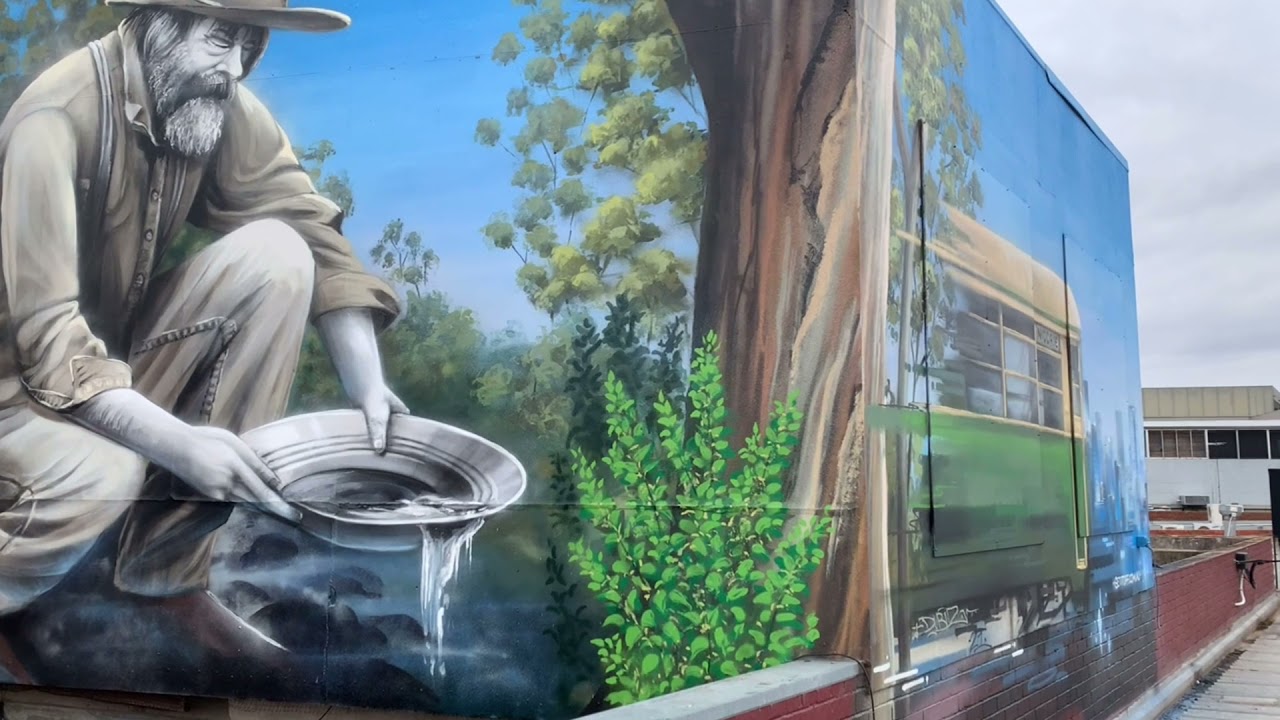 Niddrie Shopping Precinct Mural