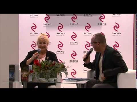 Выступление Татьяны Гармаш-Роффе на стенде «Эксмо». ММКВЯ-2014