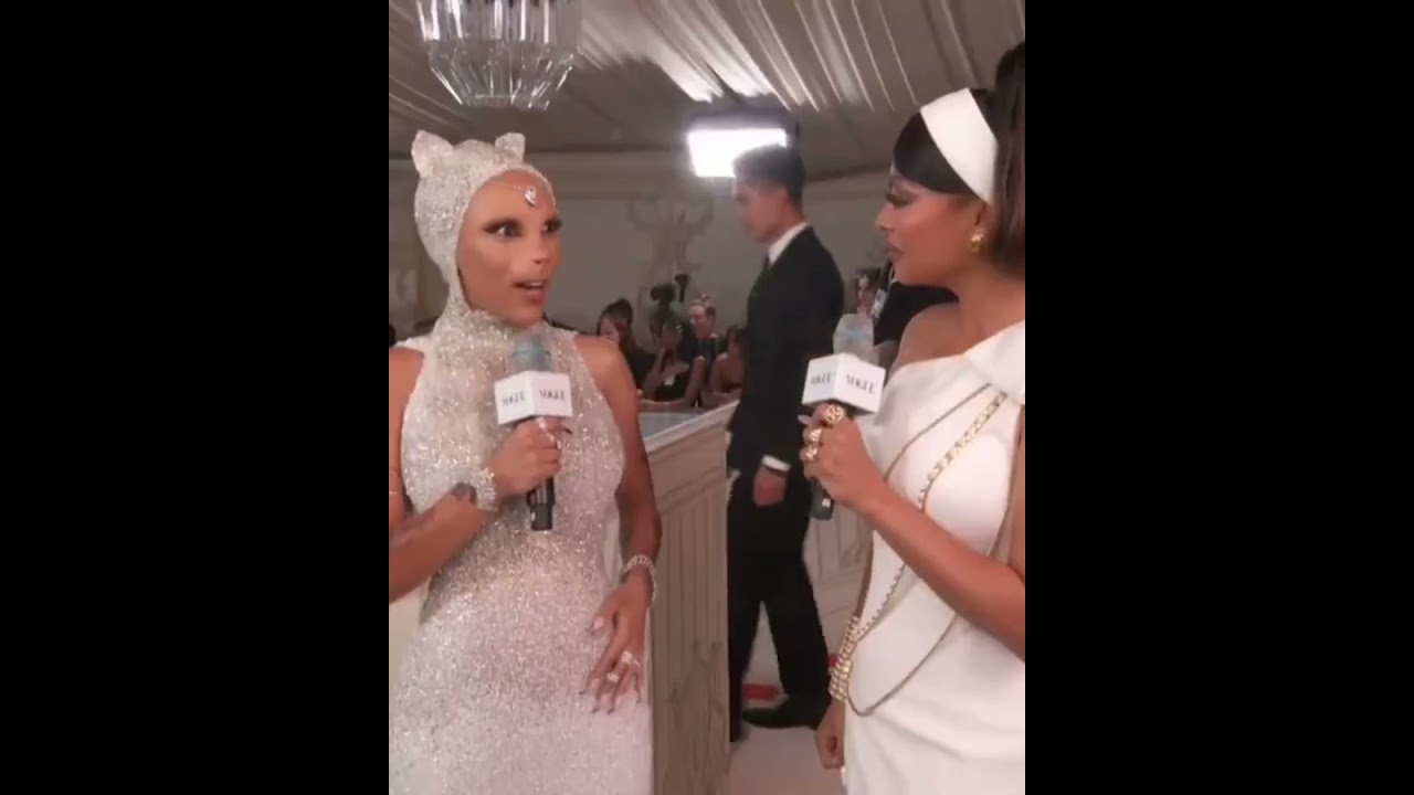 Doja Cat Met Gala 2023 looking like a cat & explaining her look 