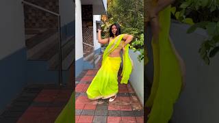 Actress Swathi Hot Saree Navel Dance