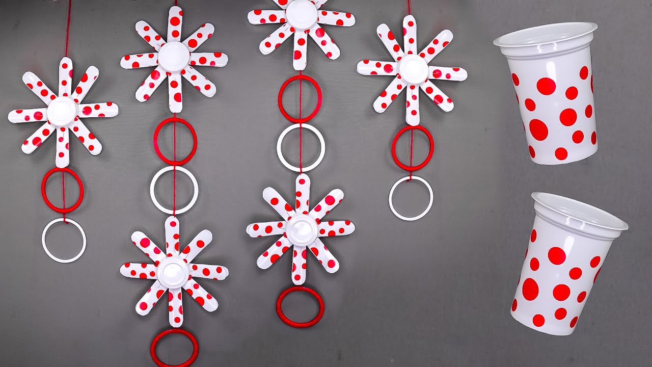 ide kreatif hiasan 17 Agustus kreasi kerajinan tangan dari gelas minuman bekas