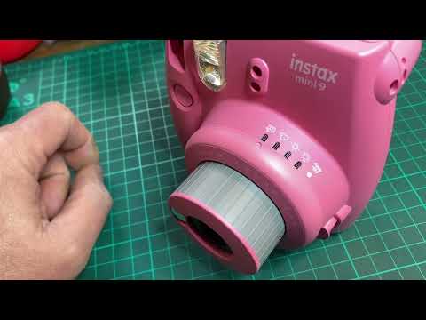 Видео: Колко струва камера Fujifilm Instax Mini 9?